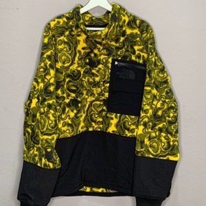 NORTH FACE pattern fleece pullover